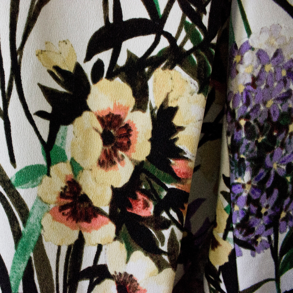 2/$20 Tommy Hilfiger White Floral Wide Crop Pants - Picture 4 of 6